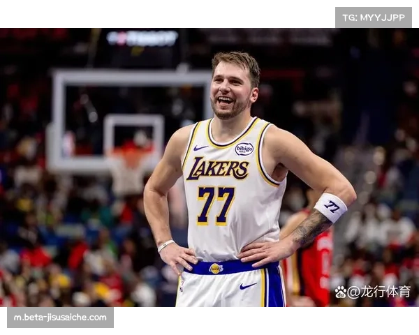 东契奇首节9投7中狂砍22分 为湖人全场压制奠定基调